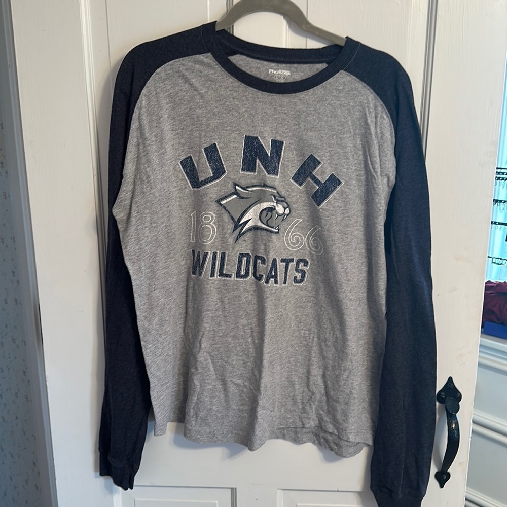 UNH Wildcats Long Sleeve Tee | Size L